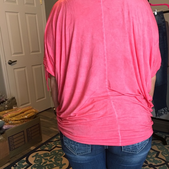 NWT Last 1! Plus Dye Batwing Sleeves Tunic - Picture 2 of 5